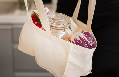 Canvas Bags The Eco-Conscious Shopper's Best Friend54-1.jpg